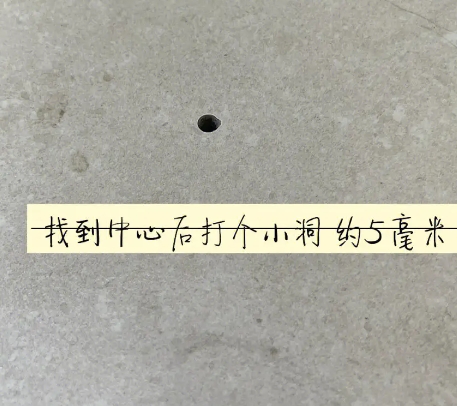 高碑店瓷砖空鼓维修公司专业解答在瓷砖铺贴过程中，如果砂料搅拌不均匀，将会带来以下问题